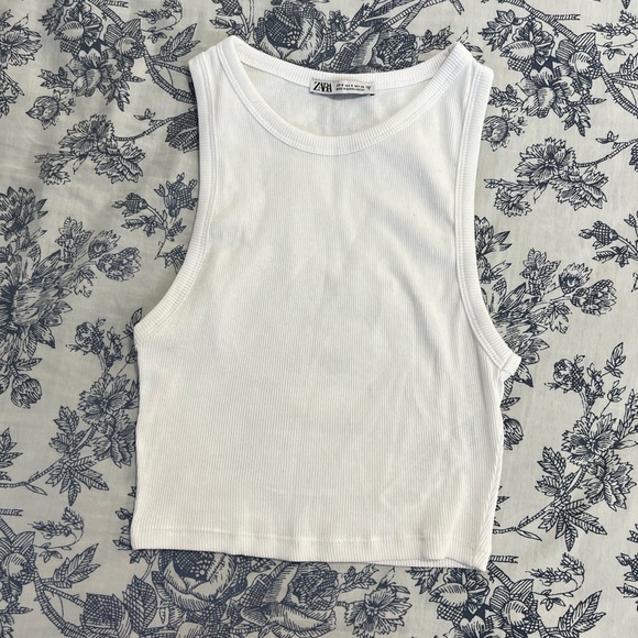 Zara Tops Zara White Cropped Tank Top Poshmark